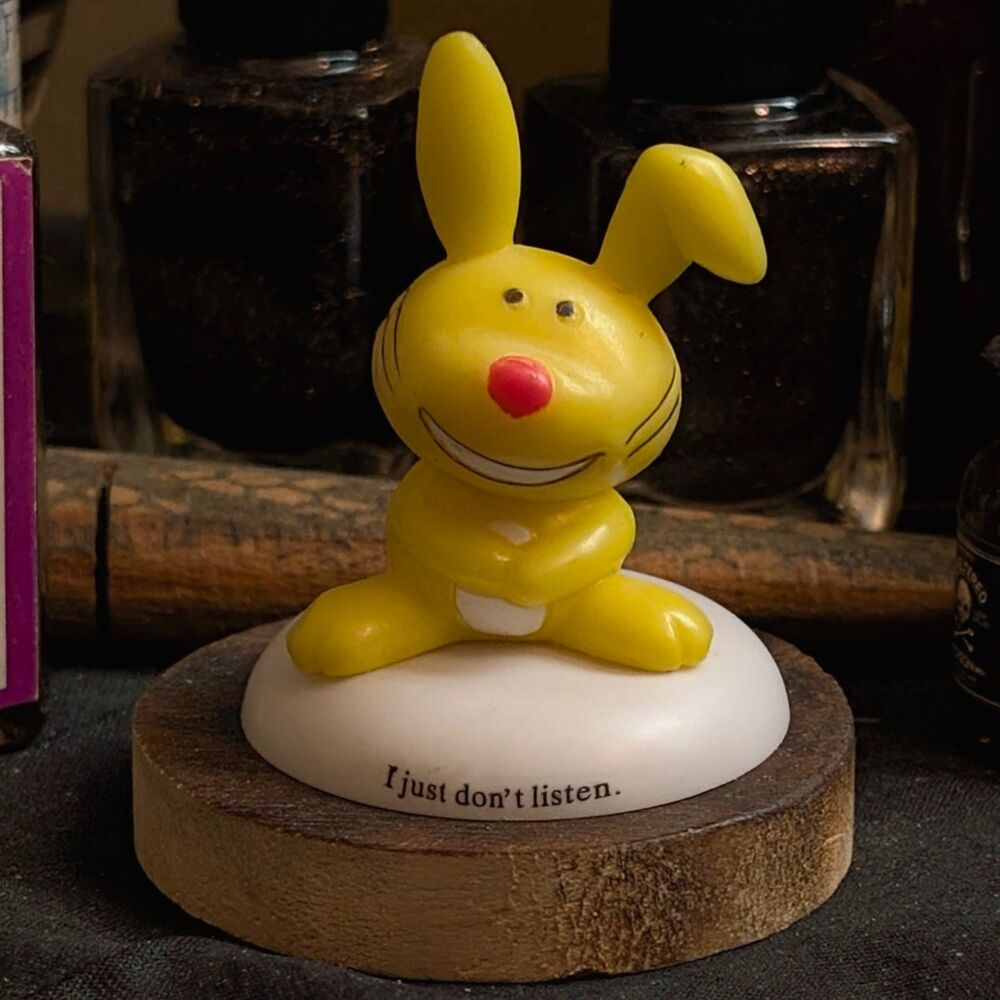 Jim Benton It's Happy Bunny Mini Figurine Yellow I Just Don't Listen